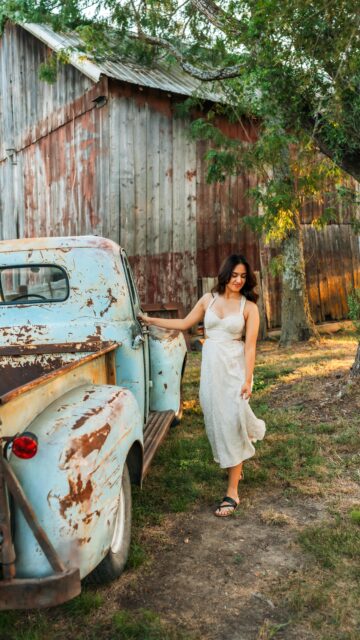 All of the seniors I’ve photographed over the years and none of them could have prepared me to shoot my own daughters 😭

#senior2026 #seniorsession #photographer #photoshoot #photo